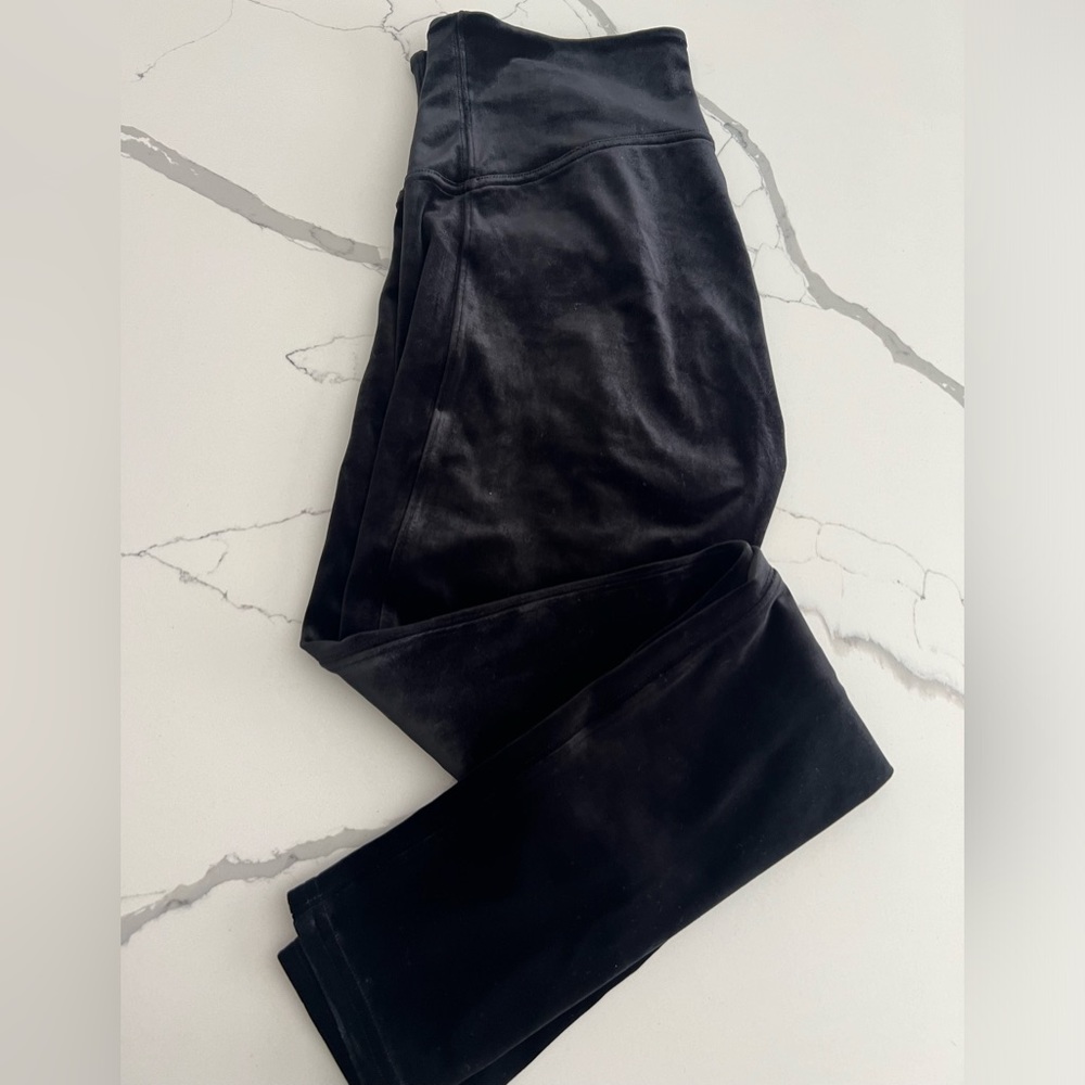 SPANX Velvet Leggings
